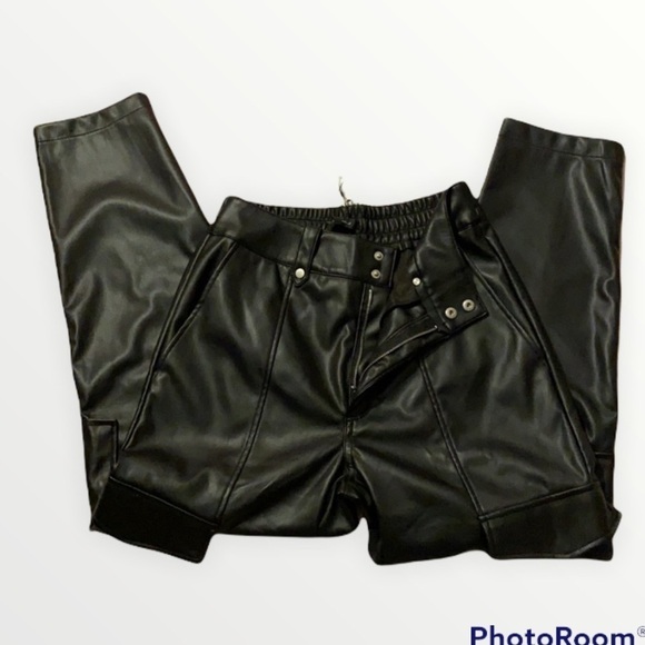 NWT 7 FOR ALL MANKIND Black Faux Leather Cargo Pants, Size Medium - Picture 8 of 10